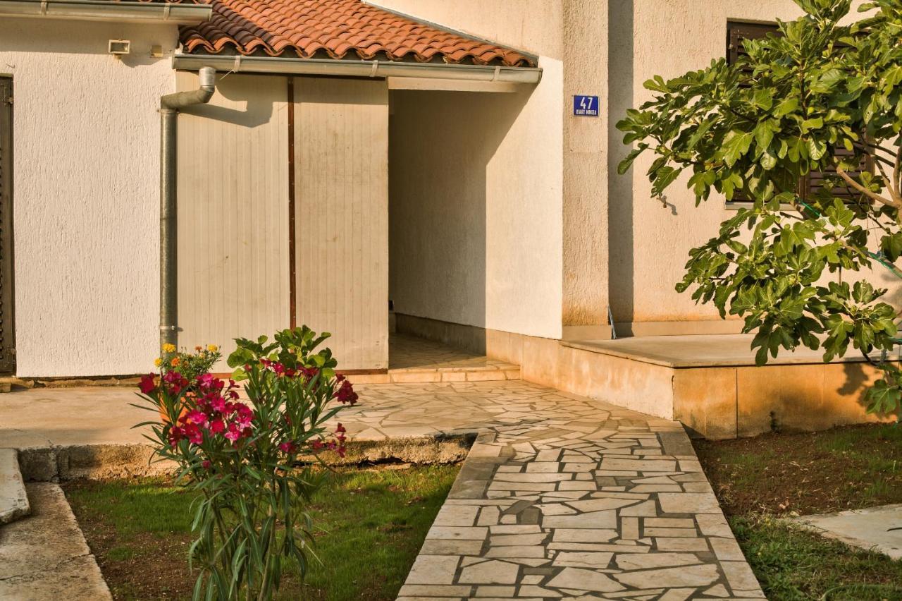 Apartman Tanja Fažana エクステリア 写真