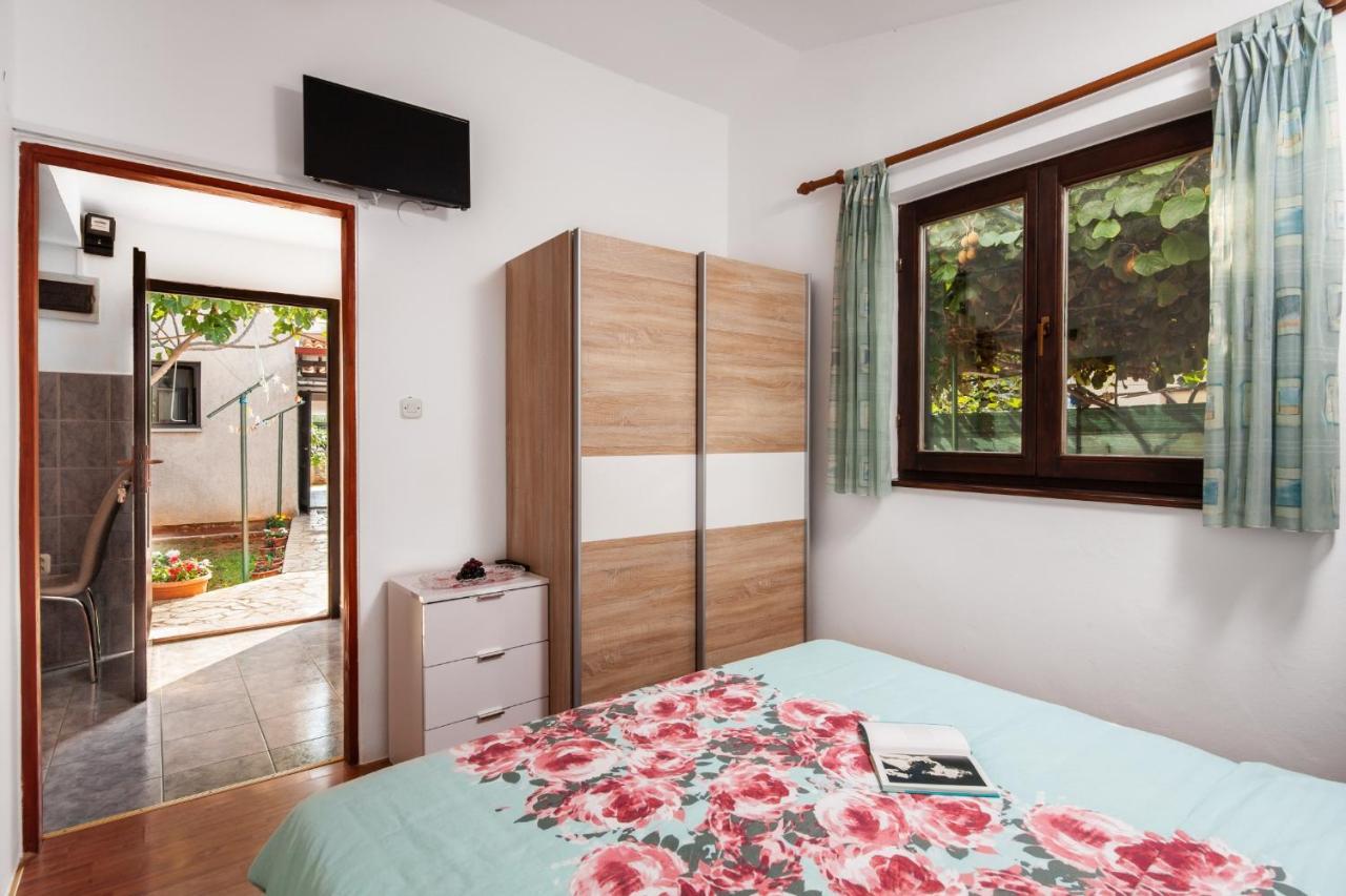 Apartman Tanja Fažana エクステリア 写真